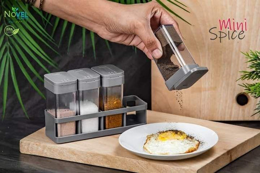 4 in 1 Novel Mini Crystal Spice Jars With Stand