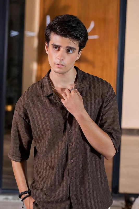 Rustline Cocoa Current Short Sleeve Shirt in Chocolate - Stylish Comfort for Every Occasion EW-000362