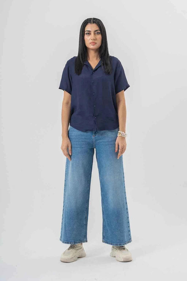 Dark Blue Button-Up Shirt for Casual Everyday Wear EW-000931
